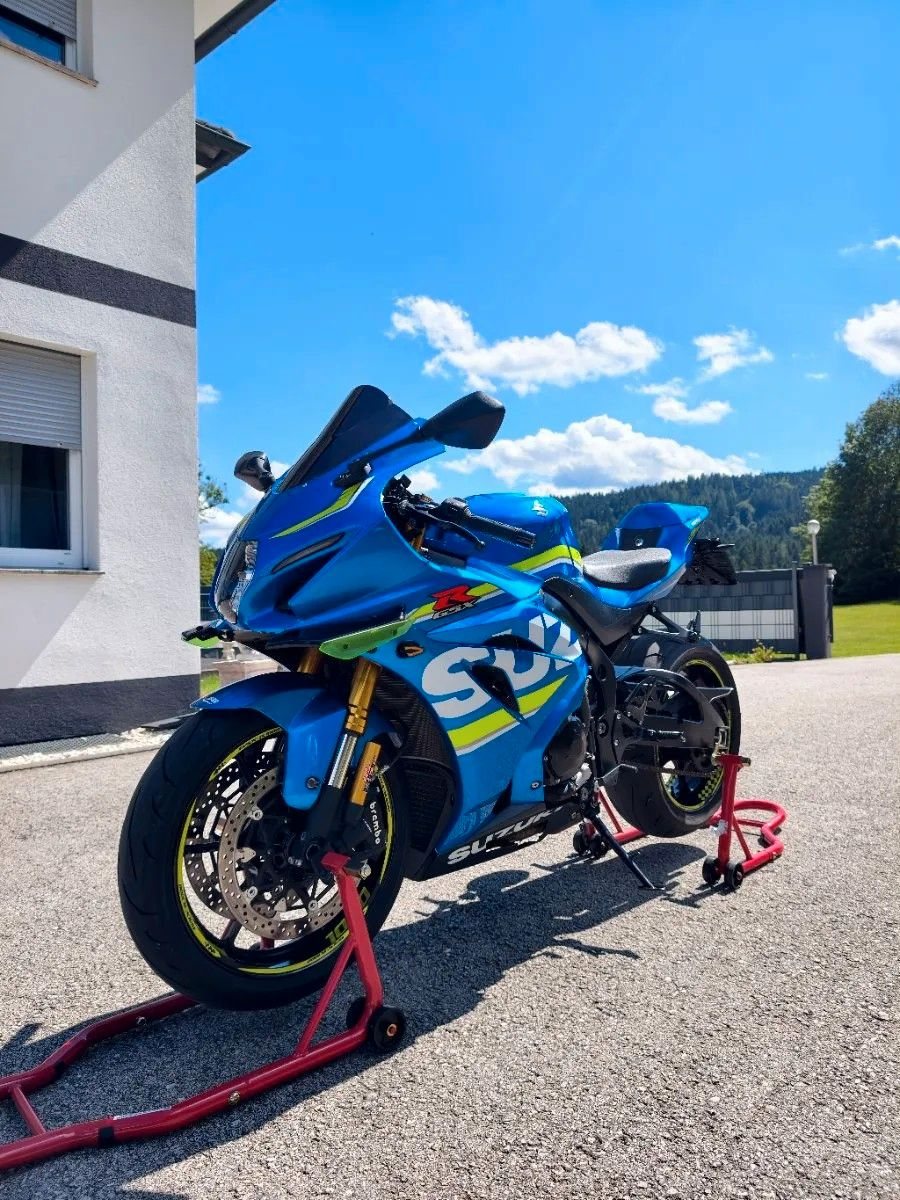 Suzuki GSX-R 1000 – photo 1 of 8