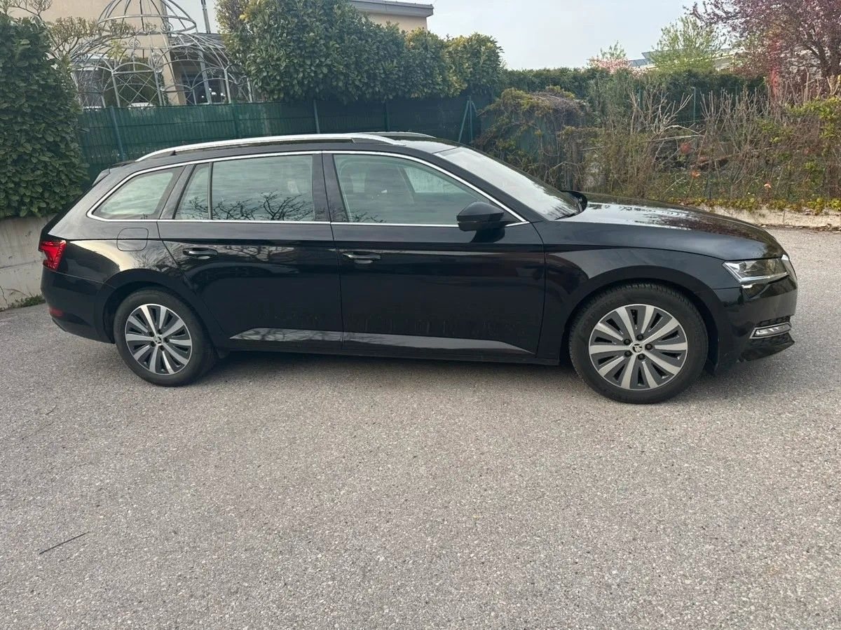 Škoda Superb 2.0 TDI SCR DSG ACTIVE Combi ACTIVE – photo 1 of 15