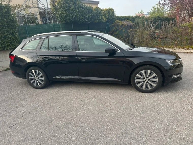 Škoda Superb 2.0 TDI SCR DSG ACTIVE Combi ACTIVE